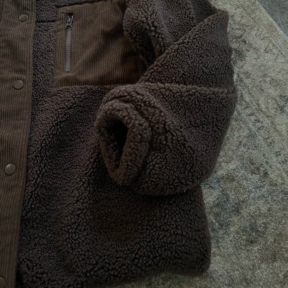 Thread & Supply Oversized Fleece Jacket - Picture 5 of 10